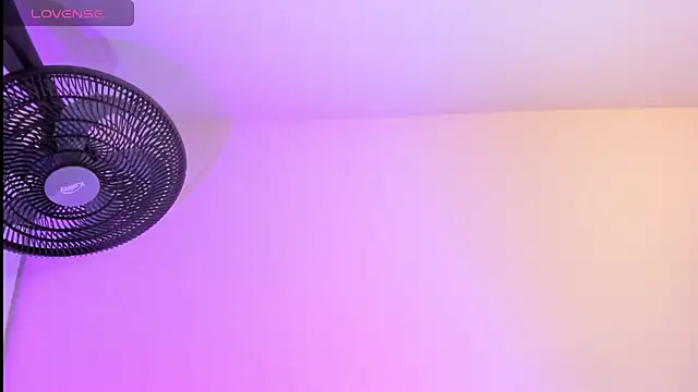 Snapshot of sweet__vanessa1 chatting on 06/20/26, 02:36 sweet vanessa1 online show from 06/20/26, 02:36
