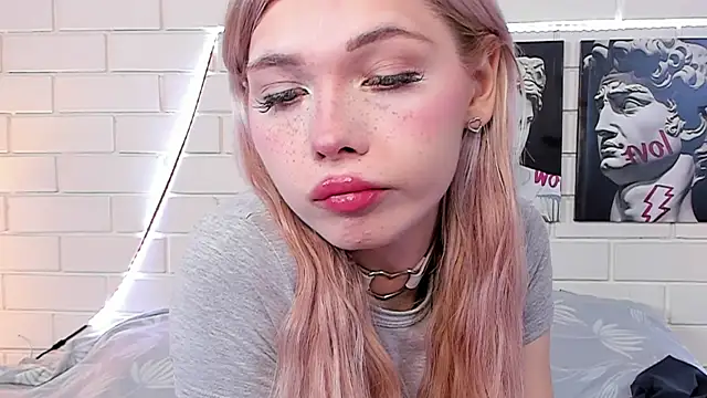 Blondy Fina online show from 09/10/25, 04:45