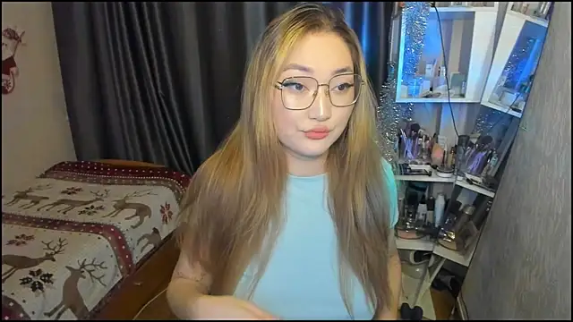 lyra x online show from 01/06/26, 03:27