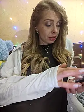 zarik66606 online show from 09/18/25, 06:43