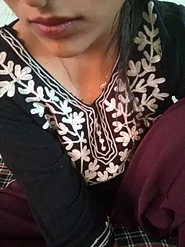 Neha Tyagi online show from 11/01/25, 05:20