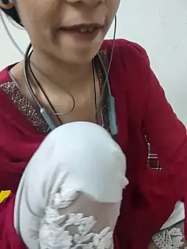 Anjana Lovely online show from 10/18/25, 07:31