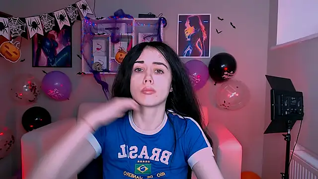 Snapshot of riley_sanders chatting on 10/24/25, 09:17 riley sanders online show from 10/24/25, 09:17