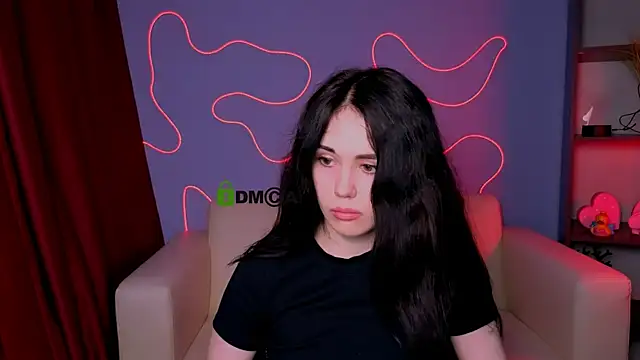 Snapshot of riley_sanders chatting on 12/01/25, 08:25 riley sanders online show from 12/01/25, 08:25