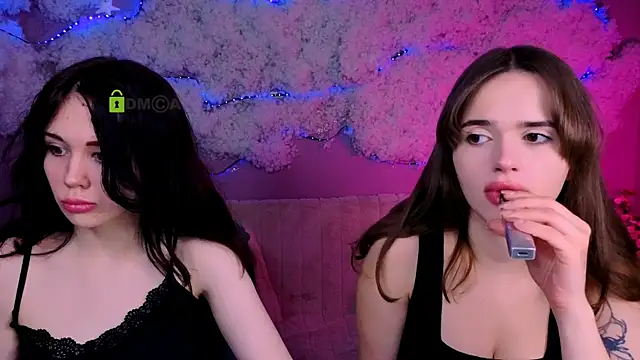 Snapshot of riley_sanders chatting on 04/09/26, 06:19 riley sanders online show from 04/09/26, 06:19