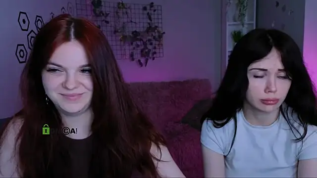 Snapshot of riley_sanders chatting on 04/18/26, 09:24 riley sanders online show from 04/18/26, 09:24