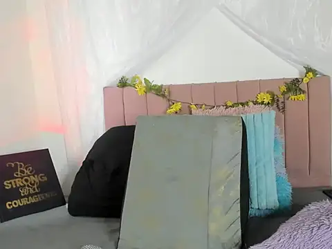 Tania xw online show from 12/20/25, 02:46