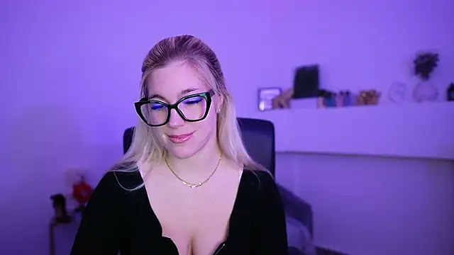 Snapshot of leokitty_ chatting on 04/14/26, 01:06 leokitty online show from 04/14/26, 01:06