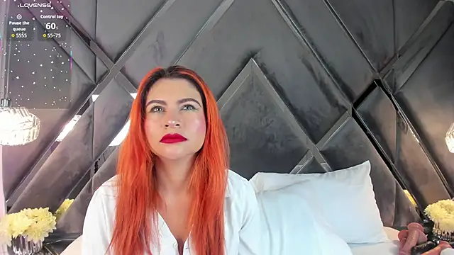 CoraimaSahin online show from 02/10/26, 04:27