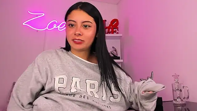 Snapshot of zoecams1 chatting on 02/19/26, 06:15 zoecams1 online show from 02/19/26, 06:15