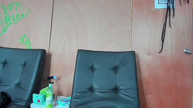 nathalia correa online show from 11/09/25, 02:48