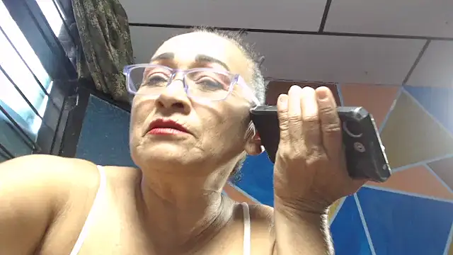 maggi hotsson online show from 01/07/26, 10:12