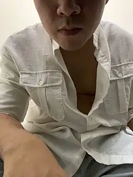 Snapshot of lahungdj12 chatting on 10/24/25, 12:34 lahungdj12 online show from 10/24/25, 12:34