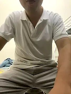 Snapshot of lahungdj12 chatting on 11/15/25, 10:45 lahungdj12 online show from 11/15/25, 10:45