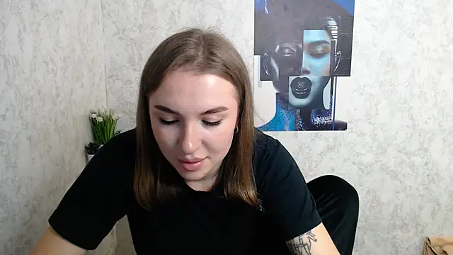 Snapshot of JuliaTopp_ chatting on 09/27/25, 08:19 JuliaTopp online show from 09/27/25, 08:19