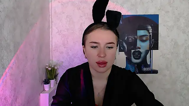 Snapshot of JuliaTopp_ chatting on 09/30/25, 05:23 JuliaTopp online show from 09/30/25, 05:23