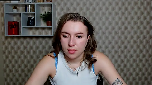 Snapshot of JuliaTopp_ chatting on 11/29/25, 04:04 JuliaTopp online show from 11/29/25, 04:04