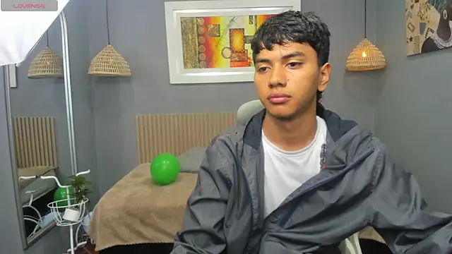 Snapshot of markbowie chatting on 09/19/25, 11:55 markbowie online show from 09/19/25, 11:55