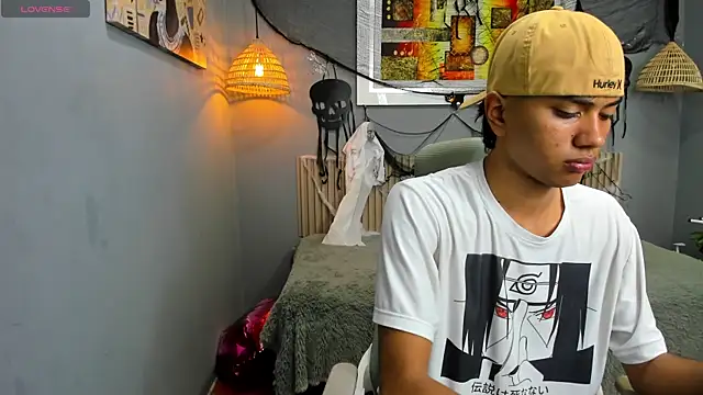 Snapshot of markbowie chatting on 11/01/25, 03:25 markbowie online show from 11/01/25, 03:25