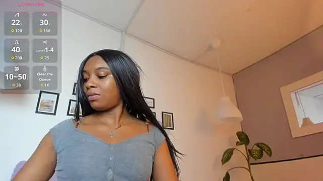 Snapshot of Coco_joness chatting on 11/21/25, 08:51 Coco joness online show from 11/21/25, 08:51