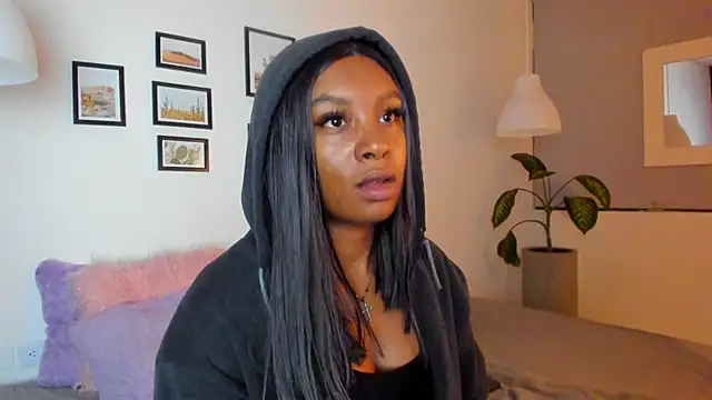 Snapshot of Coco_joness chatting on 12/05/25, 08:38 Coco joness online show from 12/05/25, 08:38