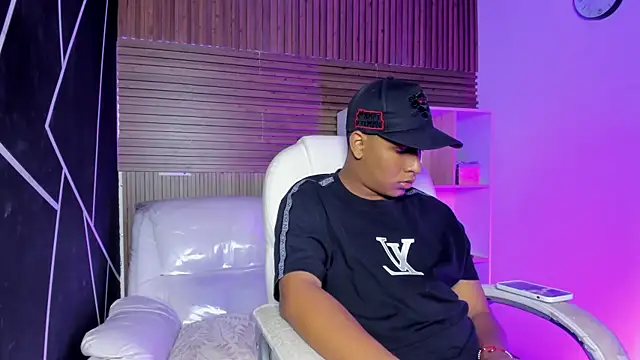 IsaacBlack  online show from 09/14/25, 04:22