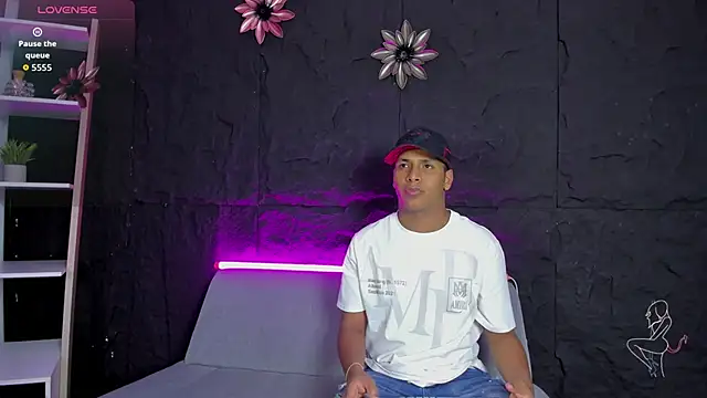 IsaacBlack  online show from 09/26/25, 05:00