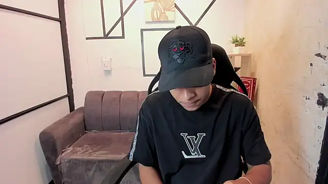 IsaacBlack  online show from 09/27/25, 04:50