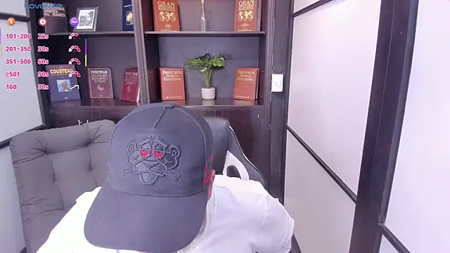 IsaacBlack  online show from 10/13/25, 04:34