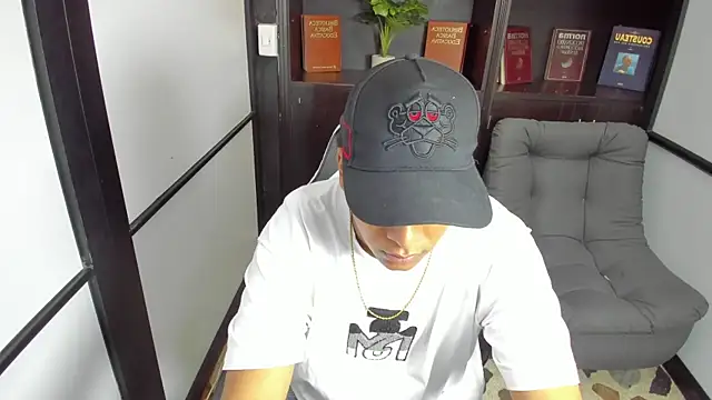 IsaacBlack  online show from 10/17/25, 04:37