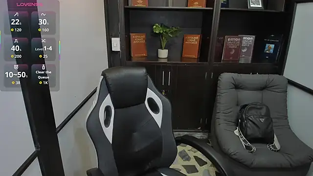 IsaacBlack  online show from 10/19/25, 05:08