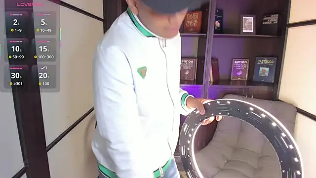 IsaacBlack  online show from 10/21/25, 04:35