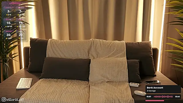 Snapshot of --Vivian-- chatting on 04/04/26, 07:00 --Vivian-- online show from 04/04/26, 07:00