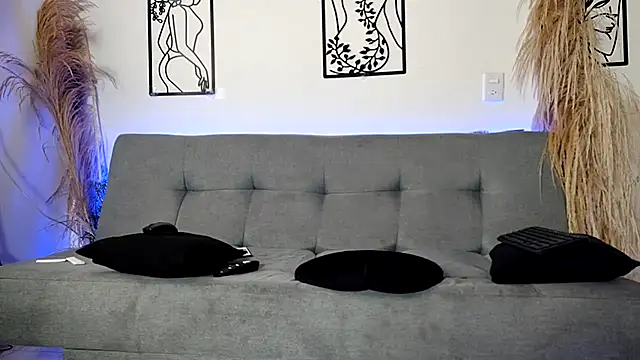 Snapshot of Masterblue_hot chatting on 11/30/25, 02:21 Masterblue hot online show from 11/30/25, 02:21