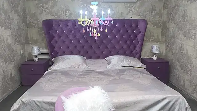 Anna Kenann online show from 09/29/25, 07:02