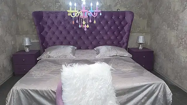 Anna Kenann online show from 09/30/25, 07:02