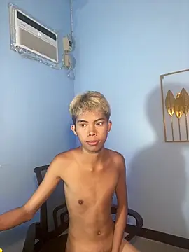 Snapshot of urcumjp chatting on 02/16/26, 01:13 urcumjp online show from 02/16/26, 01:13