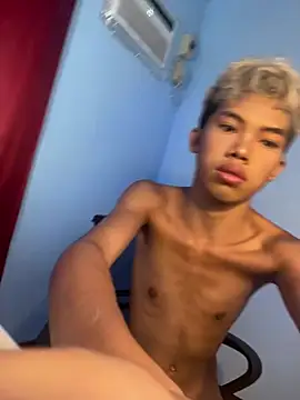 Snapshot of urcumjp chatting on 02/17/26, 01:24 urcumjp online show from 02/17/26, 01:24