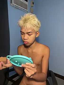 Snapshot of urcumjp chatting on 03/05/26, 08:32 urcumjp online show from 03/05/26, 08:32