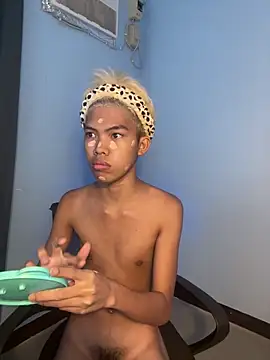 Snapshot of urcumjp chatting on 03/18/26, 06:33 urcumjp online show from 03/18/26, 06:33