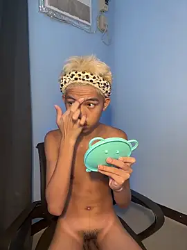 Snapshot of urcumjp chatting on 03/19/26, 06:56 urcumjp online show from 03/19/26, 06:56