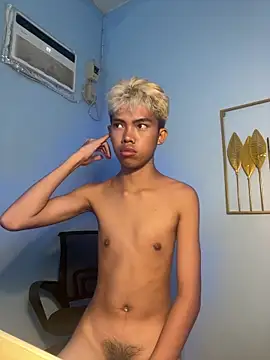 Snapshot of urcumjp chatting on 04/10/26, 05:28 urcumjp online show from 04/10/26, 05:28