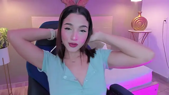 Snapshot of luma_sky_ chatting on 09/17/25, 03:08 luma sky online show from 09/17/25, 03:08