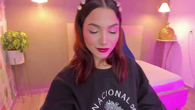 Snapshot of luma_sky_ chatting on 09/24/25, 02:59 luma sky online show from 09/24/25, 02:59