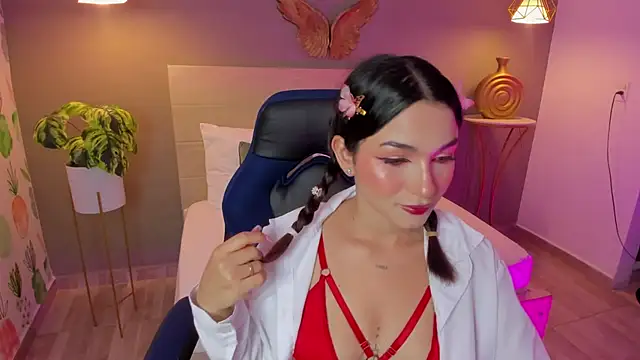 Snapshot of luma_sky_ chatting on 10/28/25, 03:54 luma sky online show from 10/28/25, 03:54