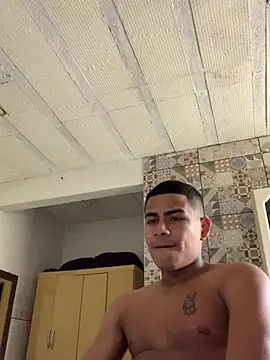 Snapshot of Novindot23cm chatting on 11/09/25, 04:49 Novindot23cm online show from 11/09/25, 04:49