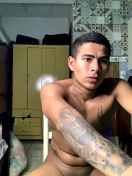 Snapshot of Novindot23cm chatting on 12/03/25, 02:04 Novindot23cm online show from 12/03/25, 02:04