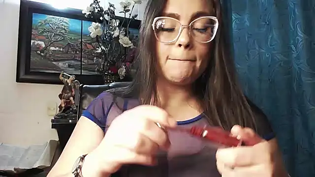 Laia  hadid online show from 10/09/25, 09:24