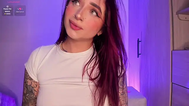 Snapshot of scarlett_Collinss chatting on 02/06/26, 05:12 scarlett Collinss online show from 02/06/26, 05:12