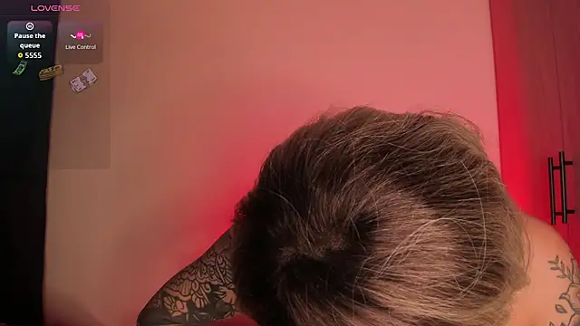 Snapshot of scarlett_Collinss chatting on 02/15/26, 07:51 scarlett Collinss online show from 02/15/26, 07:51